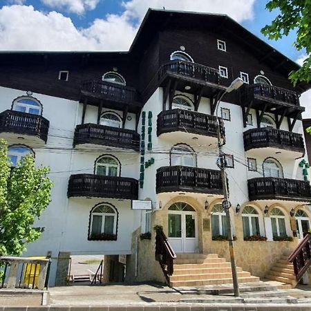 Pensiunea Alpin Predeal Bagian luar foto