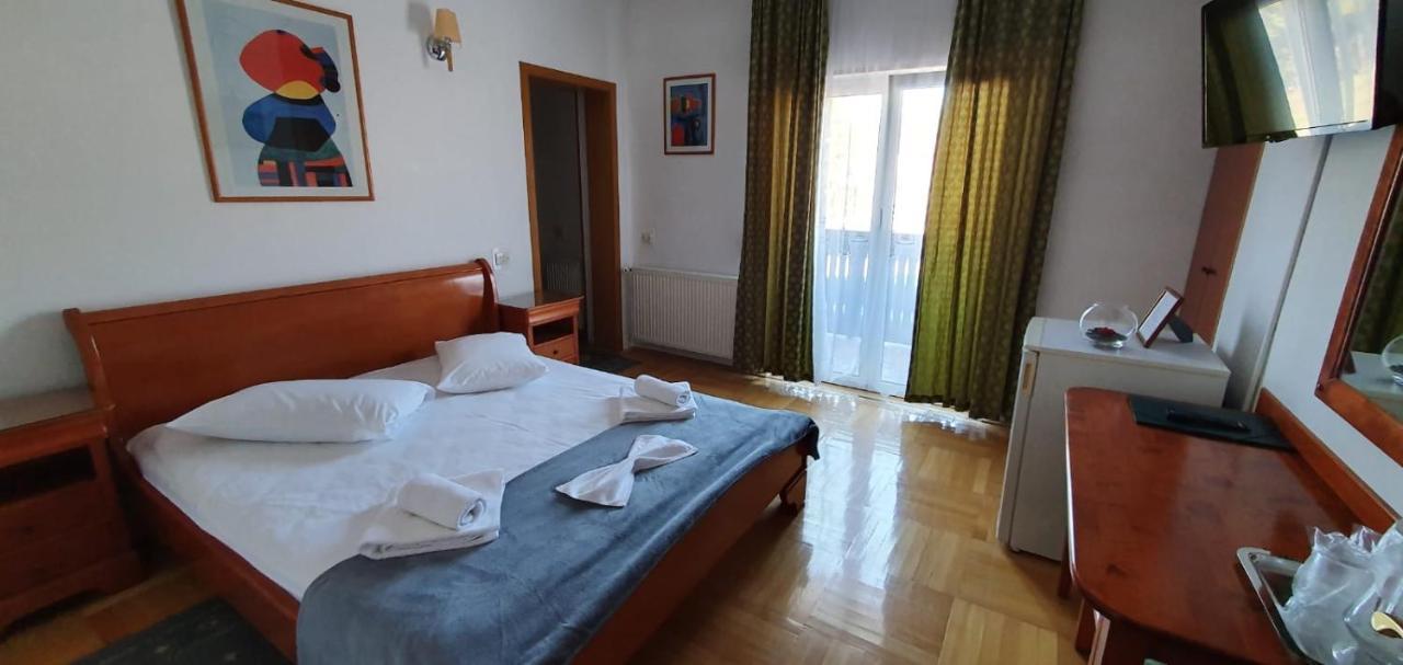 Pensiunea Alpin Predeal Bagian luar foto